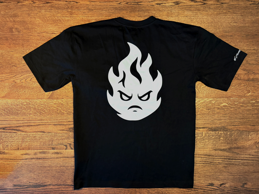 "Fueled by Winter" – Oversized T-shirt (Black)