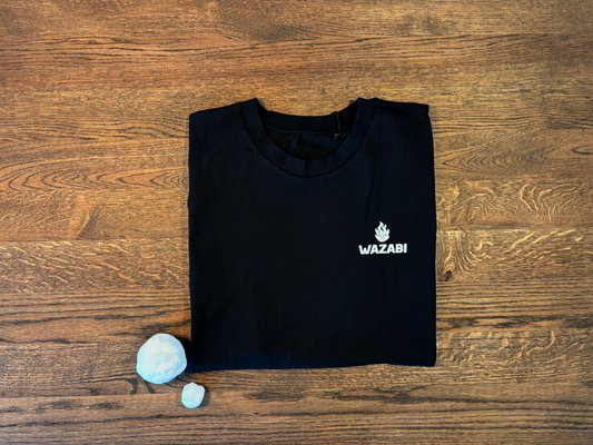 "Fueled by Winter" – Oversized T-shirt (Black)